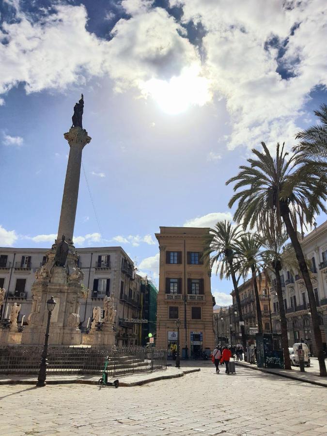 A Casa Di Claudia Apartment Palermo Bagian luar foto