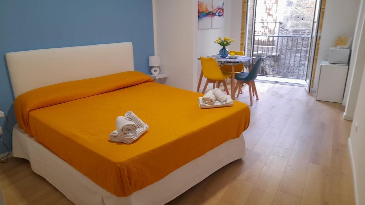 A Casa Di Claudia Apartment Palermo Bagian luar foto